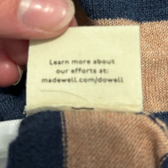 Madewell Lightweight Pocket Pullover - Picture 5 of 5